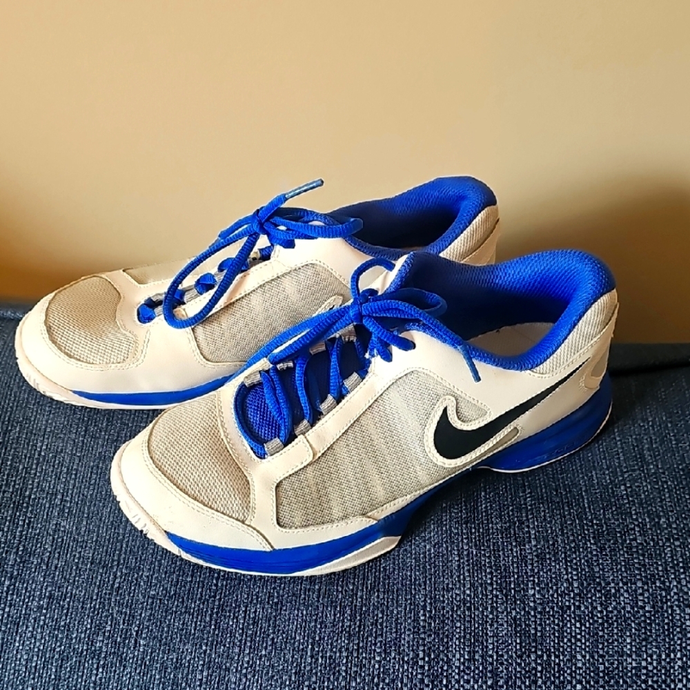 Nike Women's Nike Zoom Courtlite 3 Platinum White and Blue Sneakers